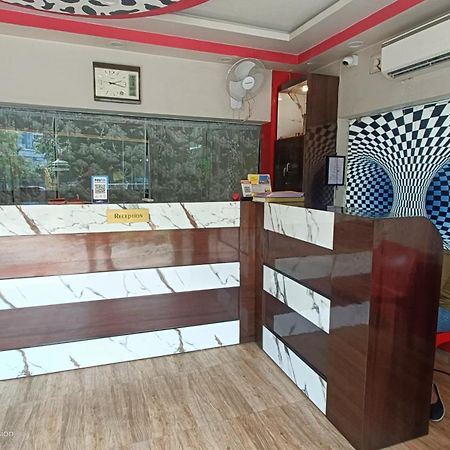 Trisplanet Hotel Kalyani Ngoại thất bức ảnh
