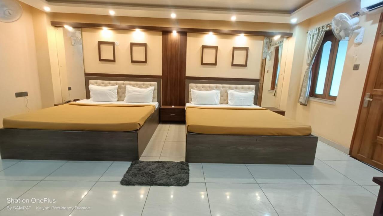 Trisplanet Hotel Kalyani Ngoại thất bức ảnh